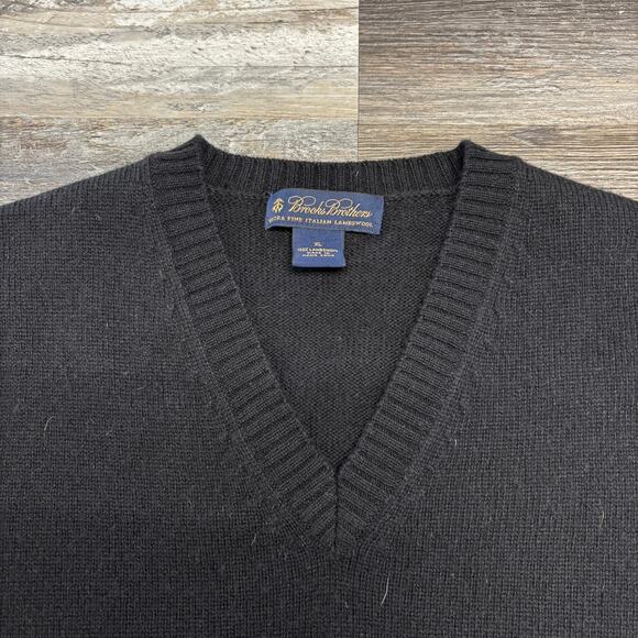 Brooks Brothers Mens XL Black 100% Extra Fine Italian Lambswool V-Neck Sweater‎ - Picture 6 of 11
